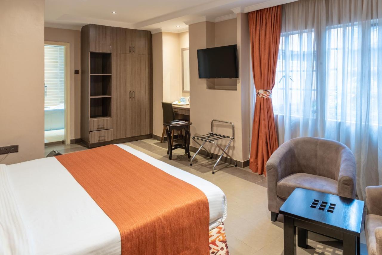 Hotel Waterbuck Nakuru Kültér fotó