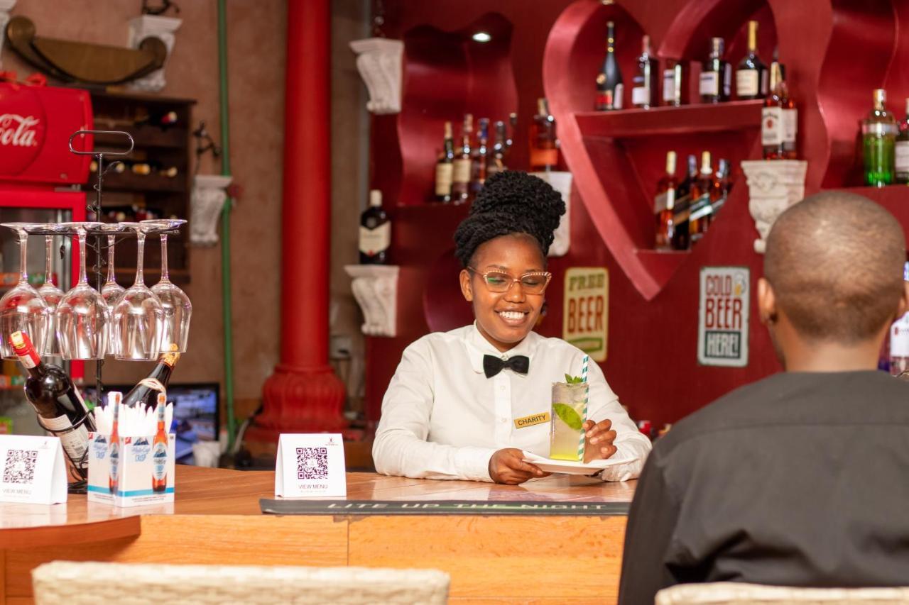 Hotel Waterbuck Nakuru Kültér fotó