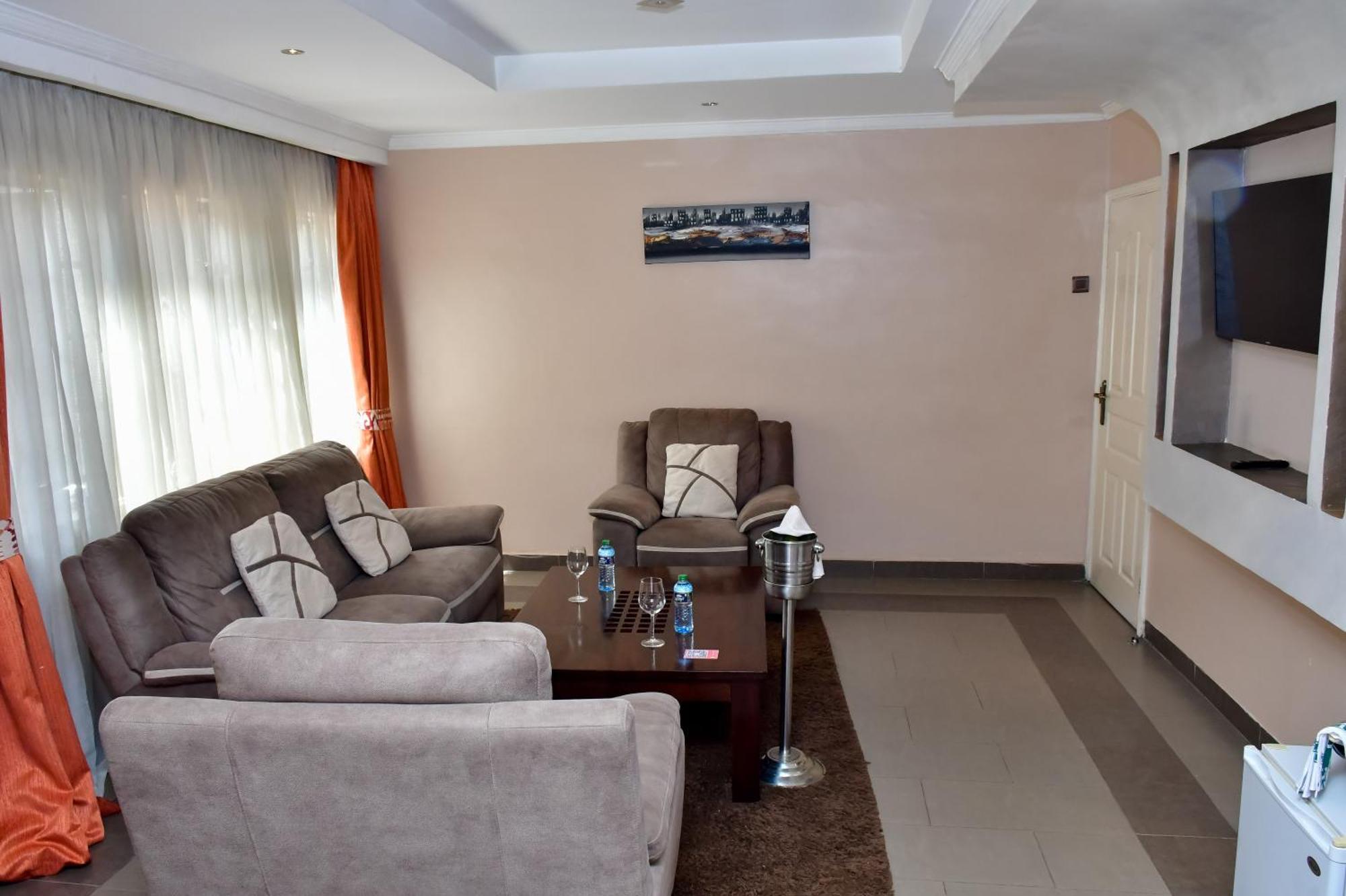 Hotel Waterbuck Nakuru Kültér fotó